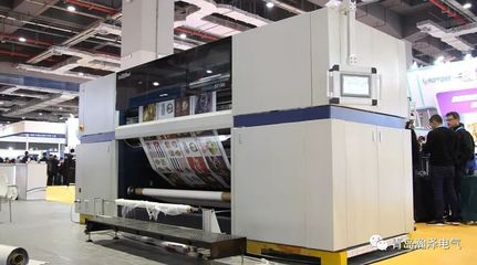 創(chuàng)新引領(lǐng)未來(lái) 同步雙面數(shù)碼印染機(jī)驚艷亮相，紹興浴簾印花廠率先預(yù)定
